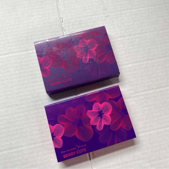Coloured Raine Berry Cute Eye Shadow Palette - Picture 1 of 4
